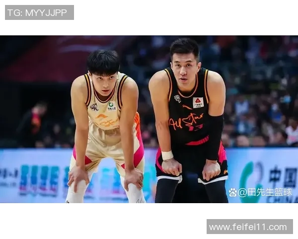 2012年广东队与新疆队季后赛激战回顾与精彩瞬间分析